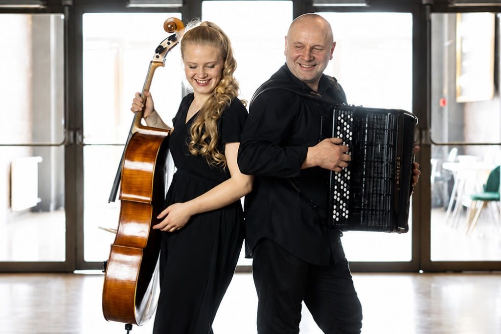 Na akordeon i wiolonczelę Duet AccoCello