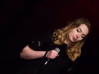 Magdalena Popławska/ Pod papugami