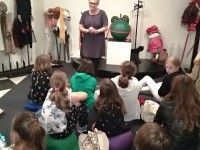 W świecie lalek | zajęcia Edyty Skarzyńskiej w Teatrze Lalek