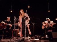 Natalia Grosiak – wokal; Dawid Korbaczyński – gitara; Robert Szydło – gitara basowa