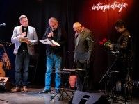 Wręczanie nagród | Maciej Szabatowski, Wacław Krupiński, Andrzej Zarycki, Izabela Łaba